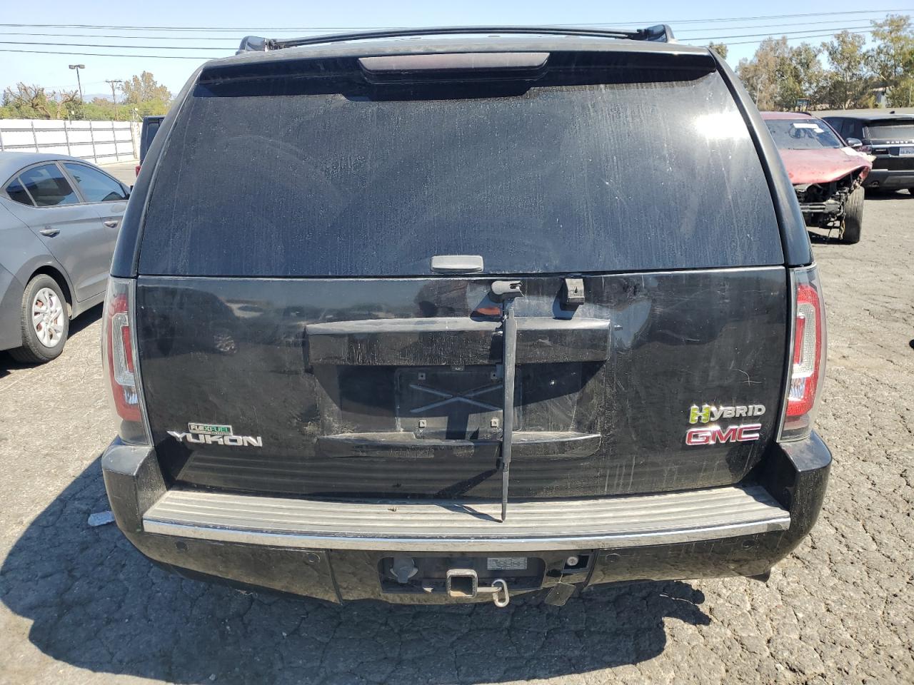 2007 GMC Yukon Denali VIN: 1GKFK63867J331084 Lot: 84060045