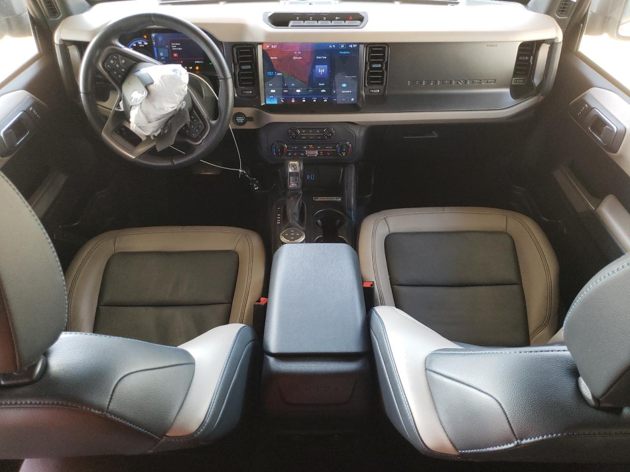 2022 Ford Bronco Base VIN: 1FMEE5DP1NLB24291 Lot: 81697575