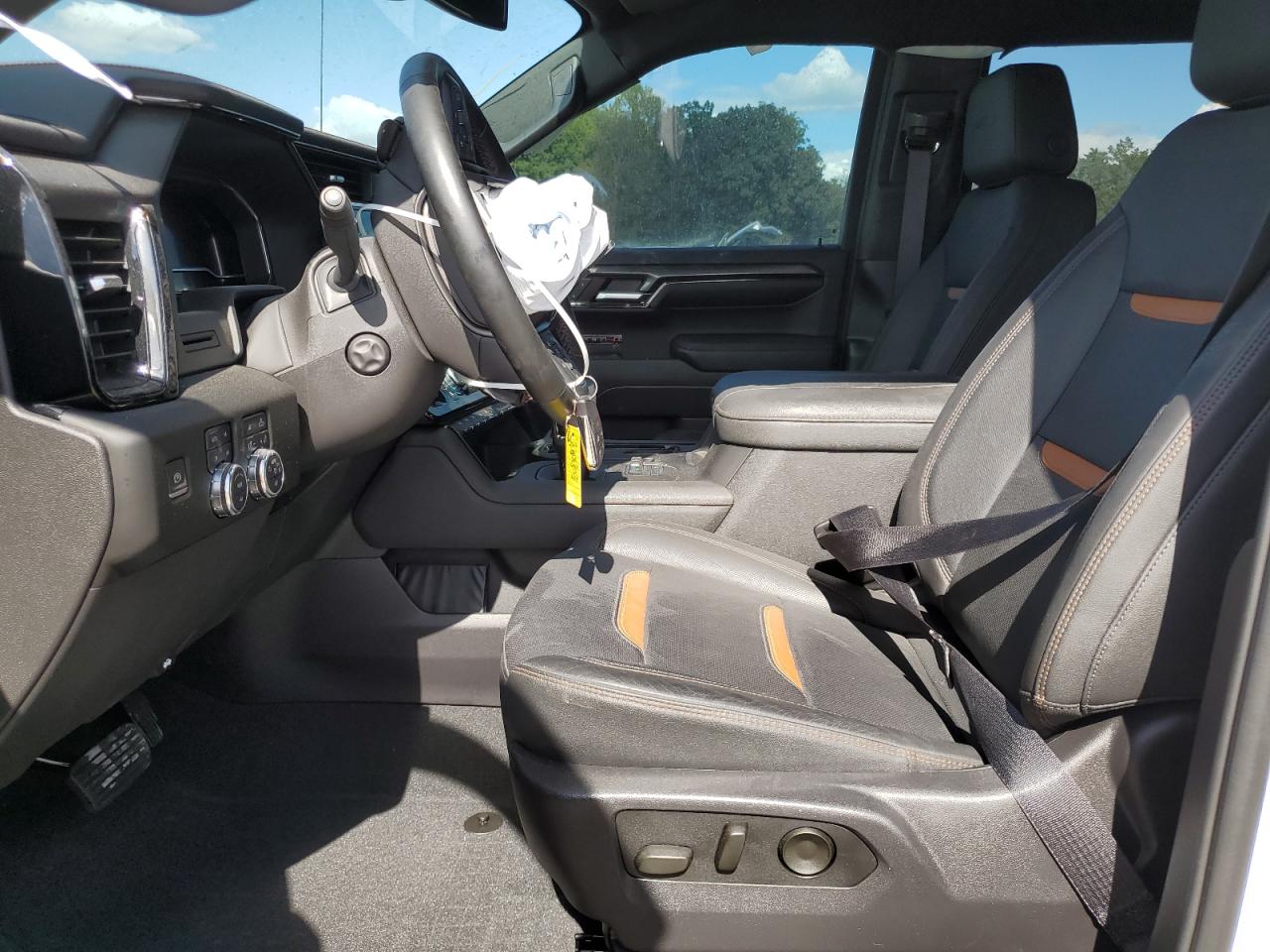 2024 GMC Sierra K1500 At4 VIN: 3GTUUEEL4RG162373 Lot: 84408095