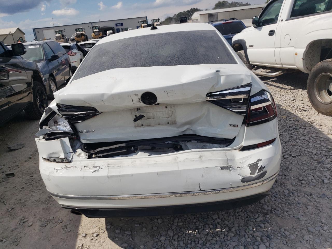 2018 Volkswagen Passat S VIN: 1VWAA7A36JC011181 Lot: 67871255