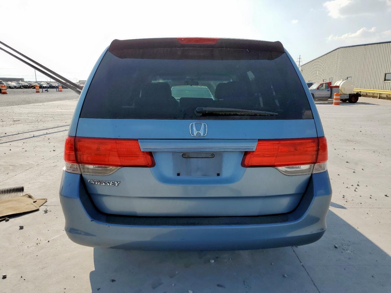 2009 Honda Odyssey Lx VIN: 5FNRL38229B060060 Lot: 81627115