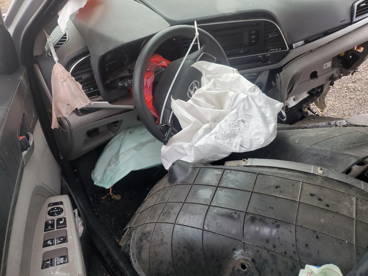 2017 Hyundai Elantra Se VIN: KMHD74LF5HU114676 Lot: 71430805