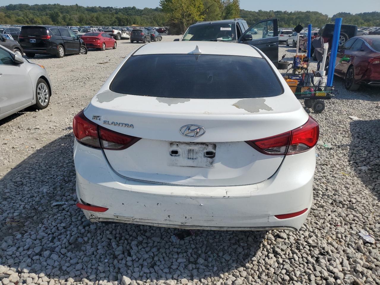 2015 Hyundai Elantra Se VIN: 5NPDH4AE2FH592878 Lot: 84425905