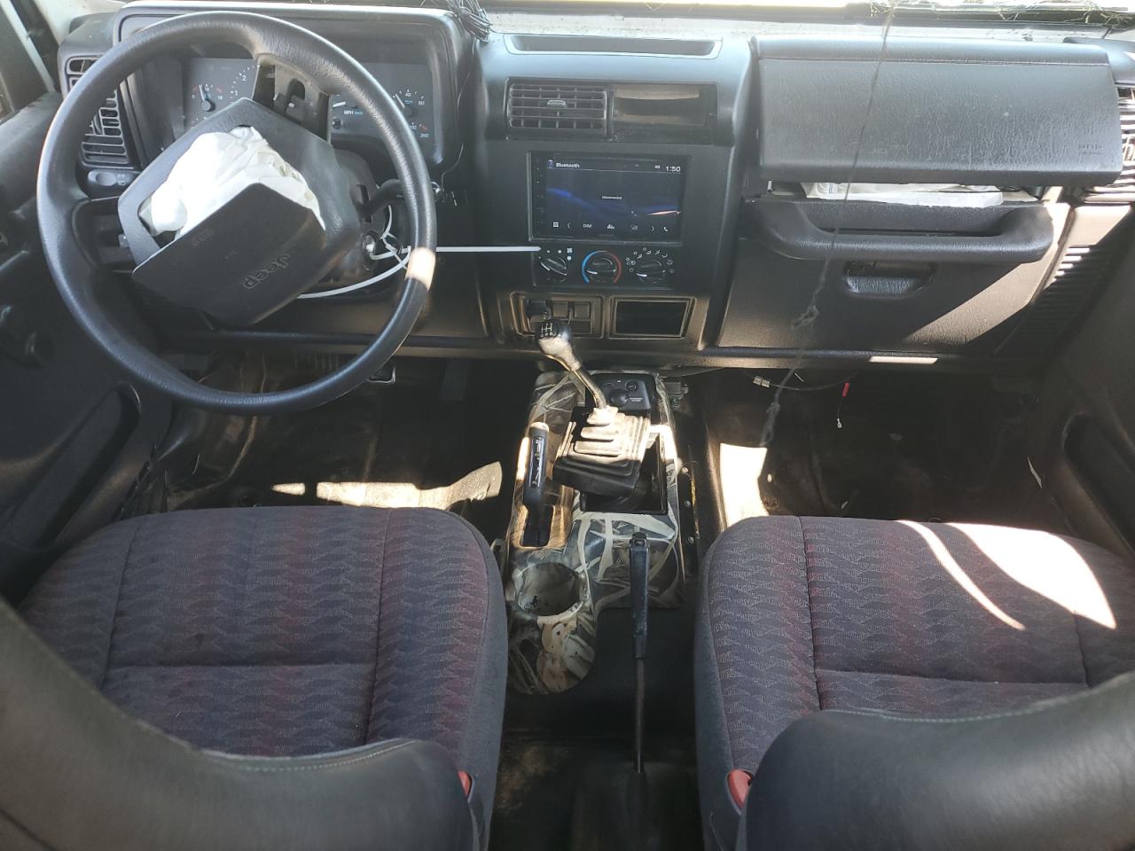 2000 Jeep Wrangler / Tj Sport VIN: 1J4FA49S5YP803452 Lot: 71550385