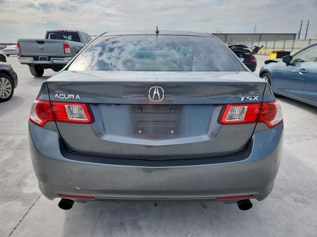 2010 Acura Tsx VIN: JH4CU2F65AC017190 Lot: 82167405