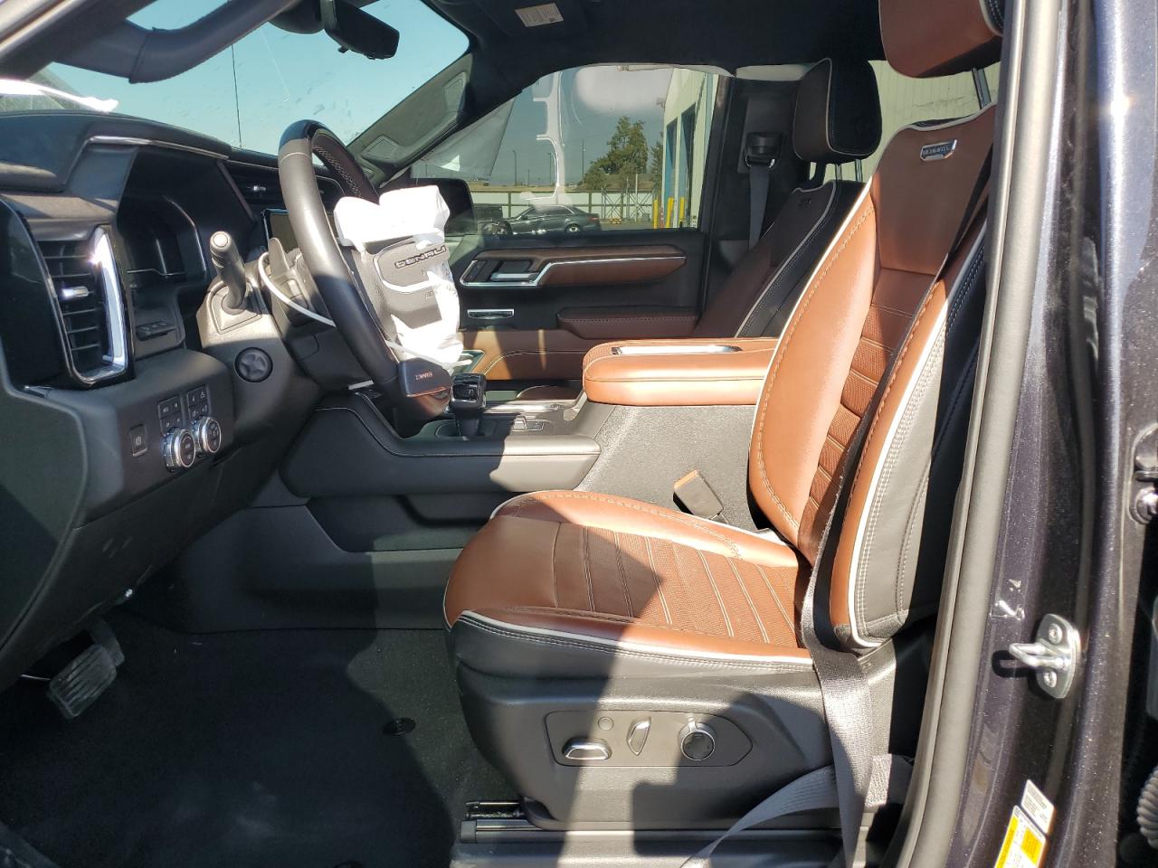 2022 GMC Sierra K1500 Denali Ultimate VIN: 1GTUUHEL6NZ557523 Lot: 81330455