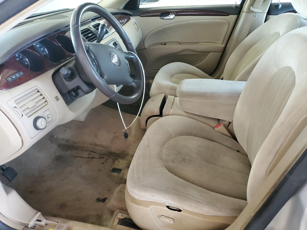 2008 Buick Lucerne Cx VIN: 1G4HP57278U198126 Lot: 81195255