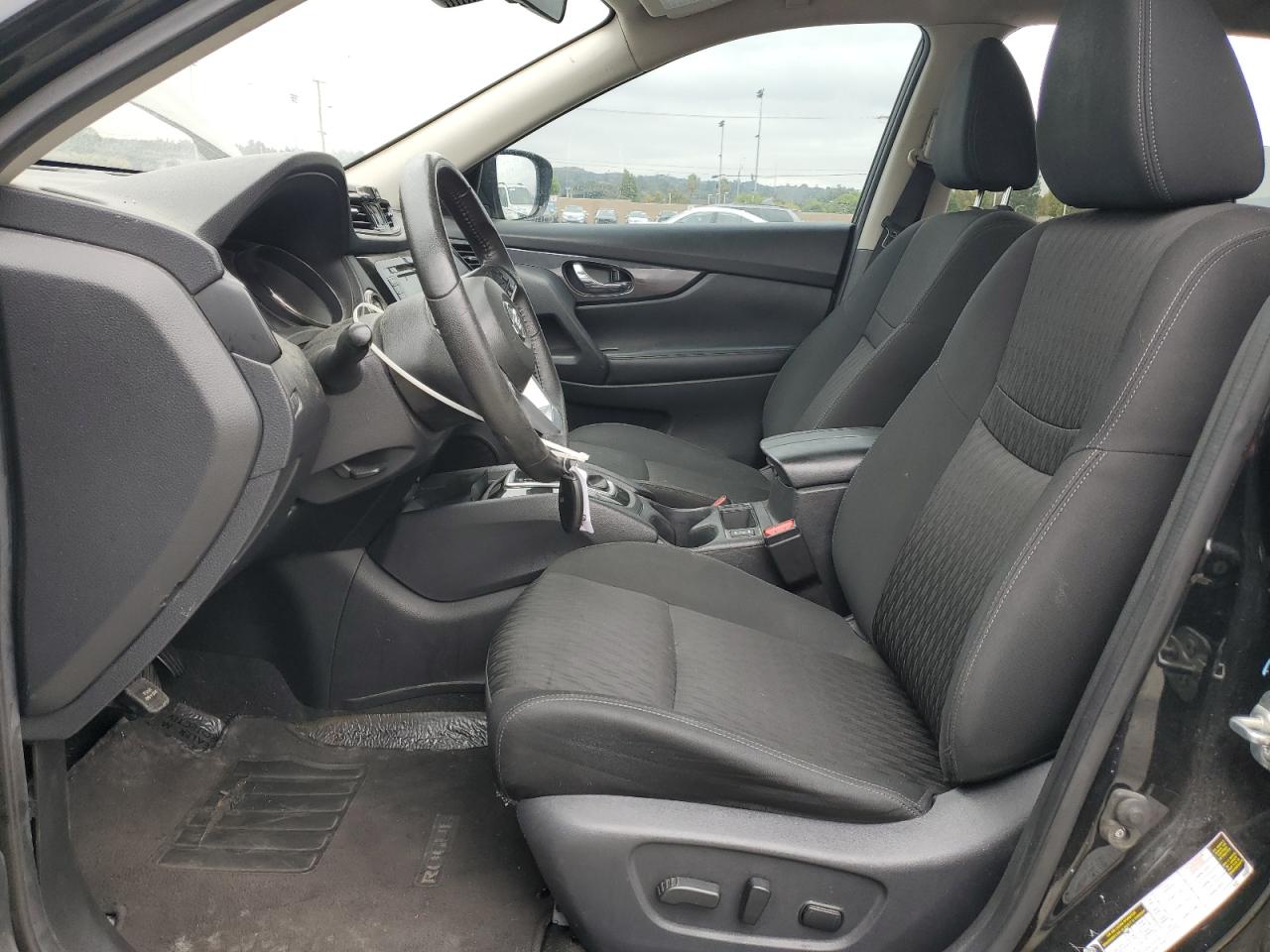 2019 Nissan Rogue S VIN: KNMAT2MT0KP560378 Lot: 84223845