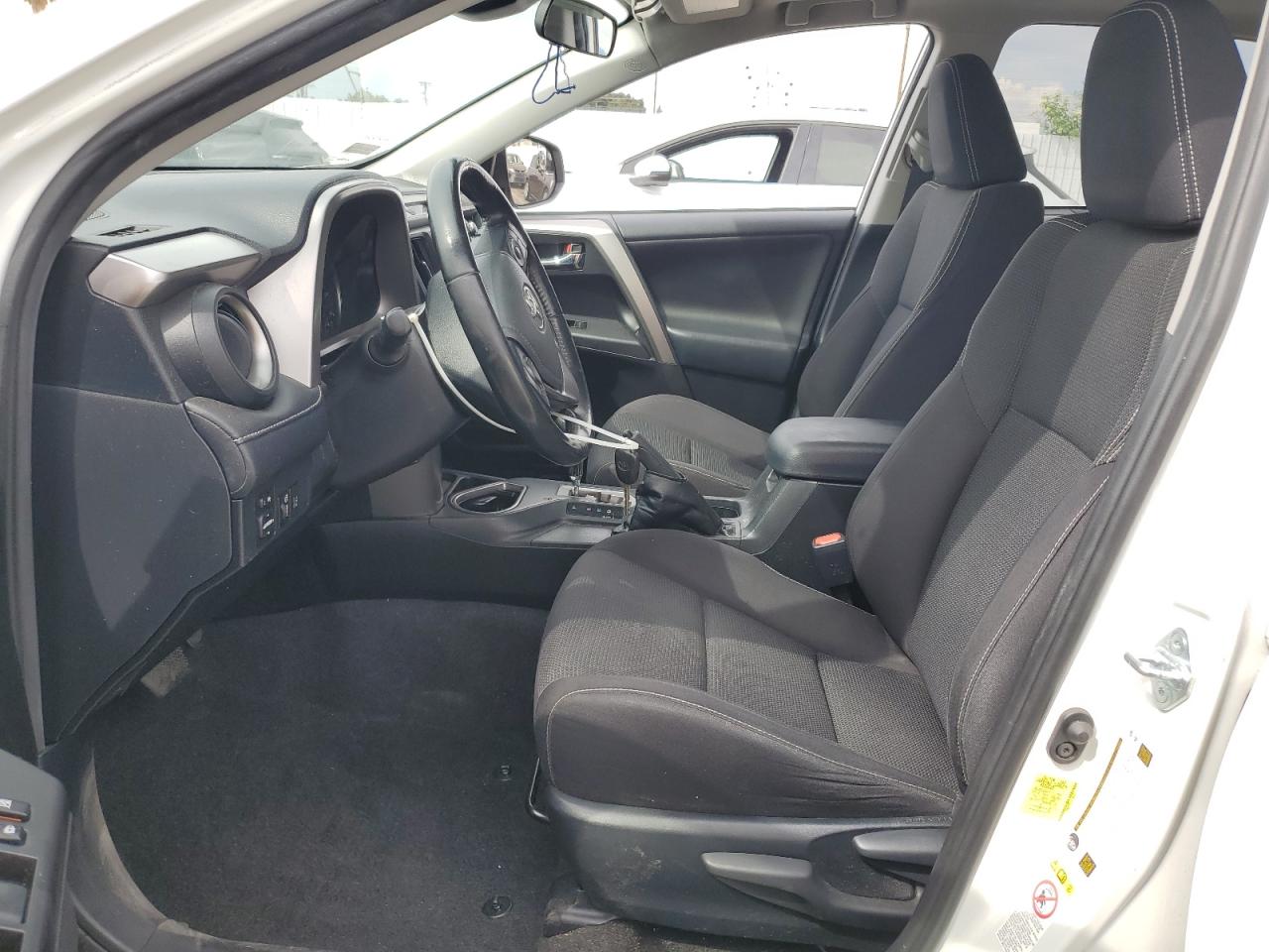 2017 Toyota Rav4 Xle VIN: JTMWFREVXHJ148969 Lot: 81304175