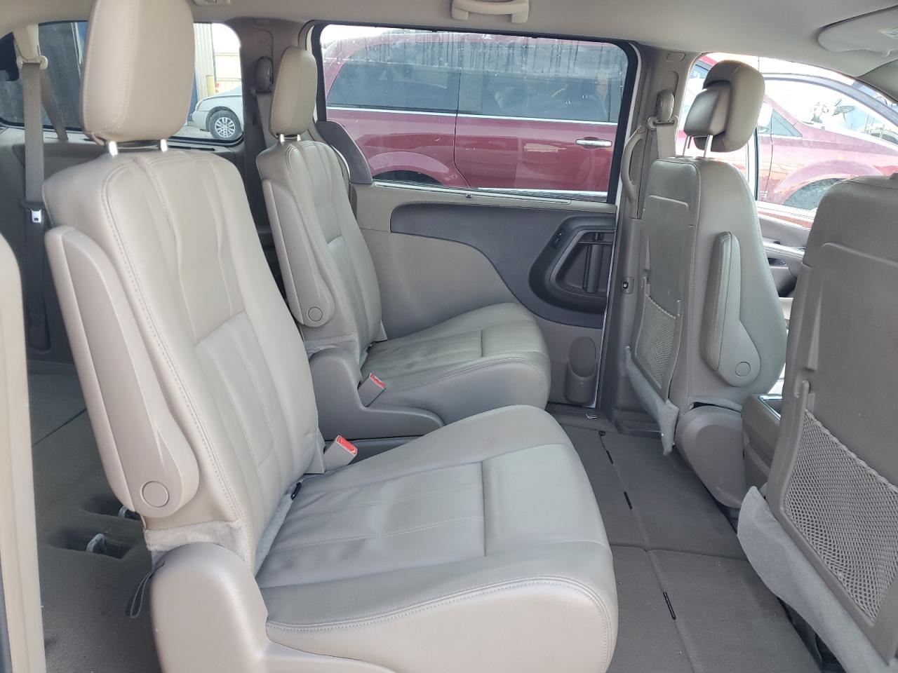 2015 Chrysler Town & Country Touring VIN: 2C4RC1BG9FR675469 Lot: 81849265