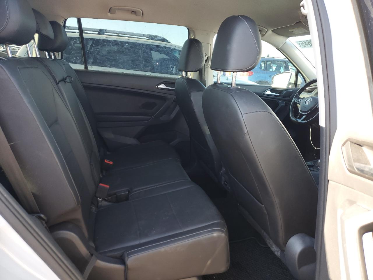 2018 Volkswagen Tiguan Se VIN: 3VV2B7AX2JM116582 Lot: 80543645