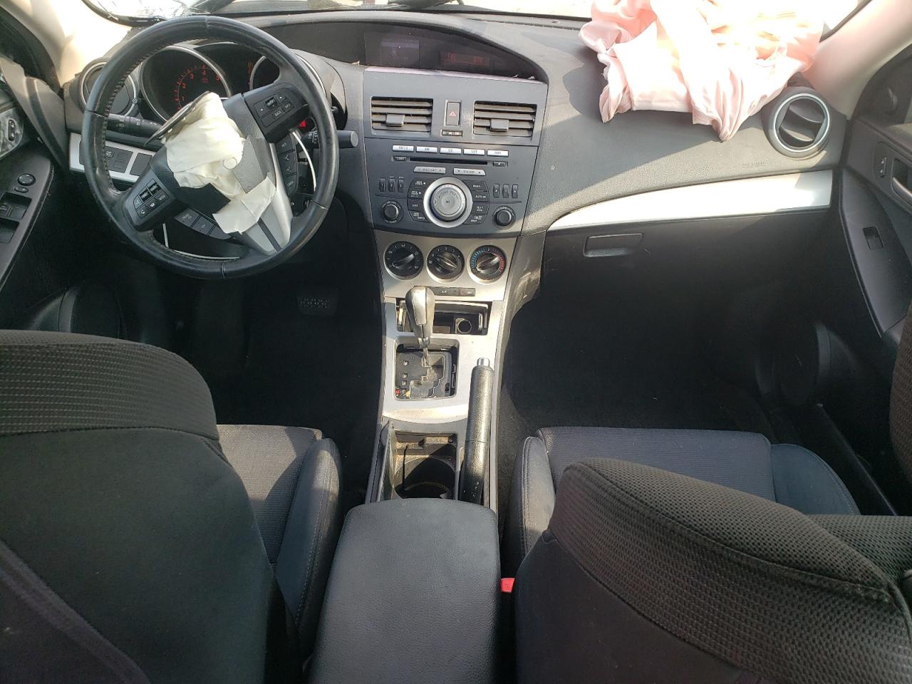 2010 Mazda 3 S VIN: JM1BL1S59A1204810 Lot: 81714805