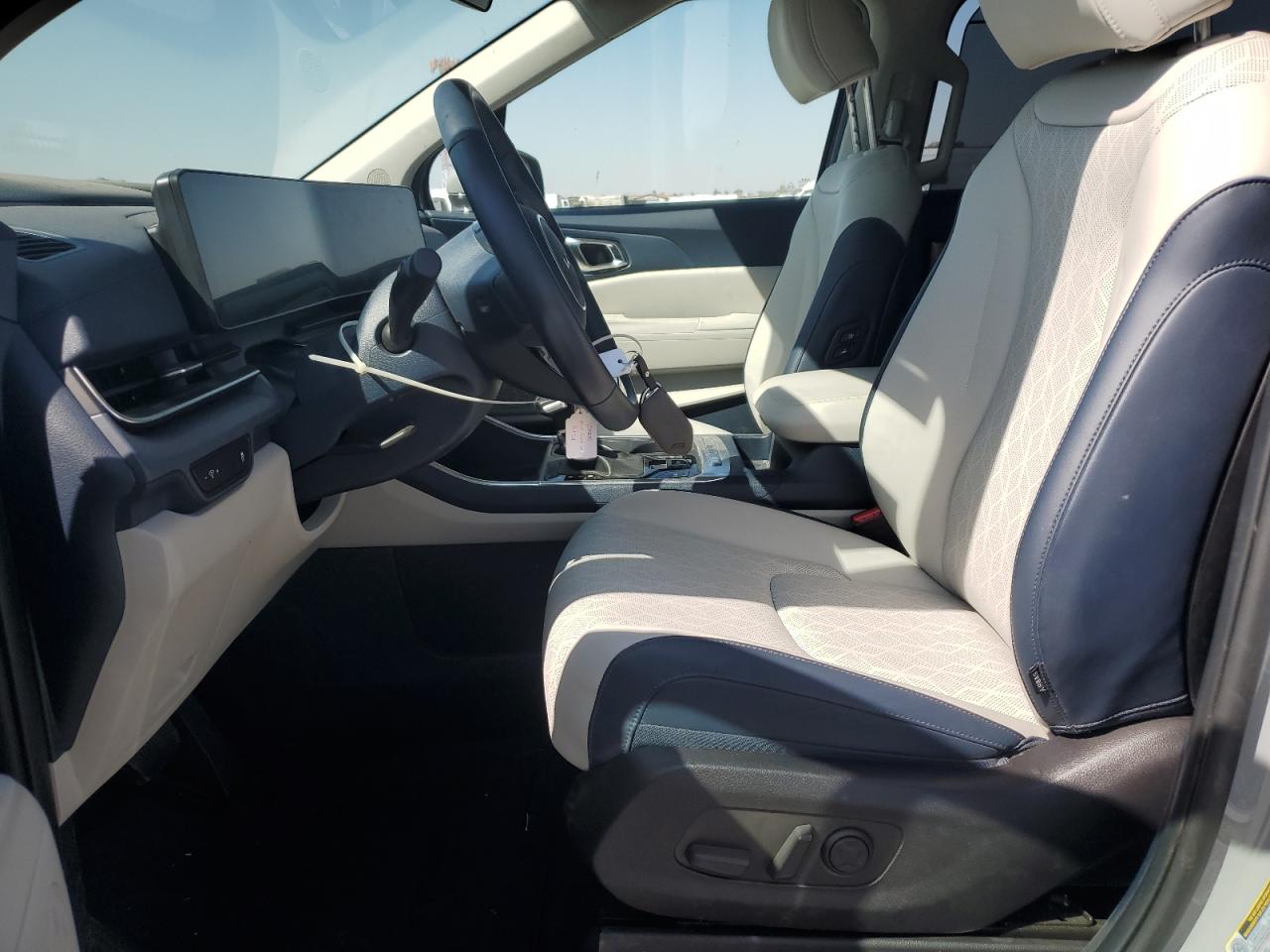 2025 Kia Carnival Ex VIN: KNDNC5K31S6528454 Lot: 80860125