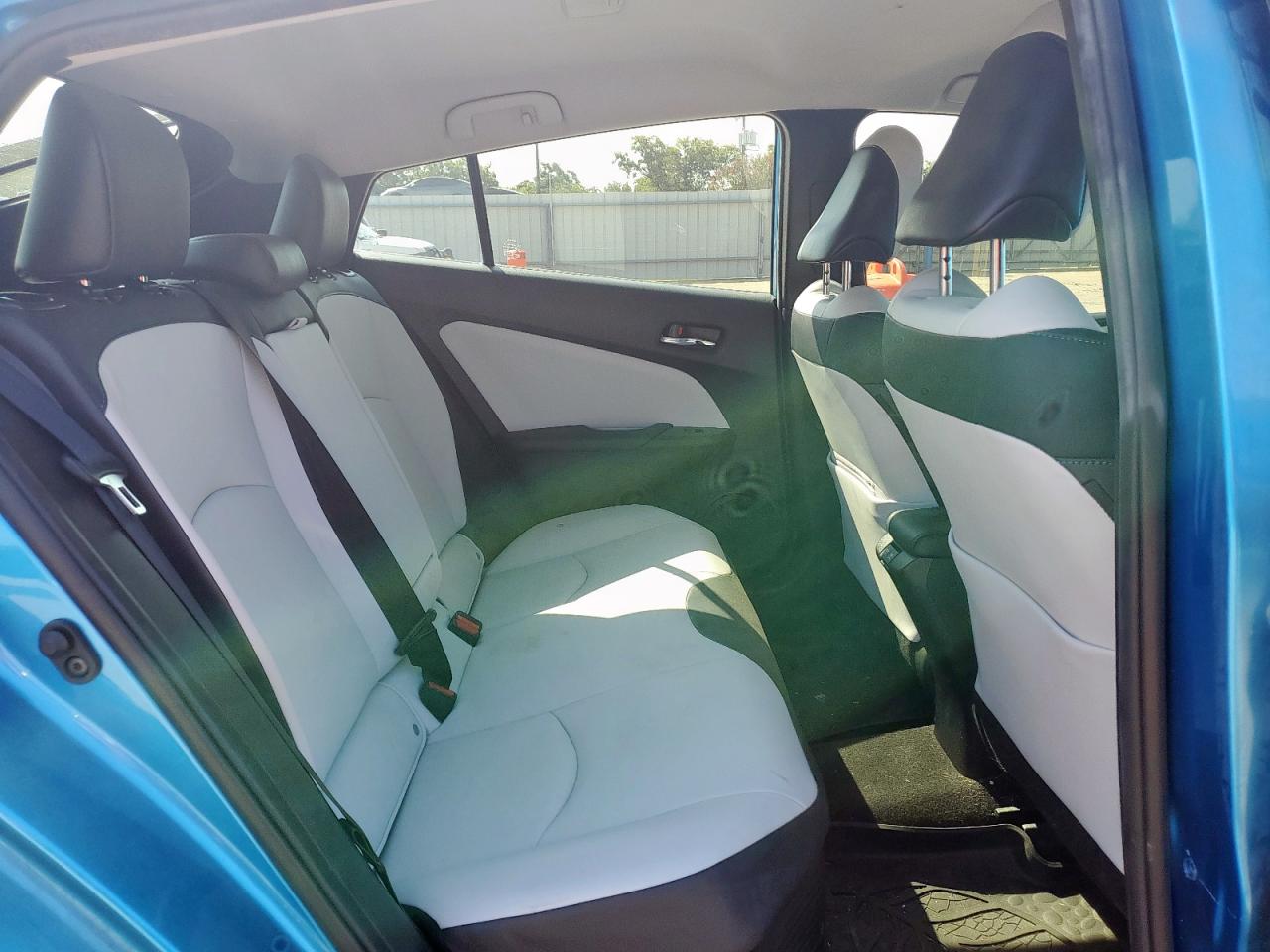 2020 Toyota Prius Le VIN: JTDL9RFU7L3015163 Lot: 71047545