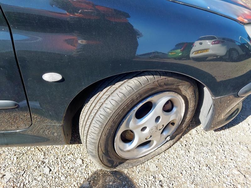 2002 PEUGEOT 206 