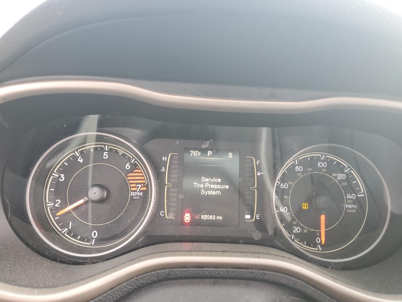 2017 Jeep Cherokee Latitude VIN: 1C4PJLCB2HW579012 Lot: 80733455