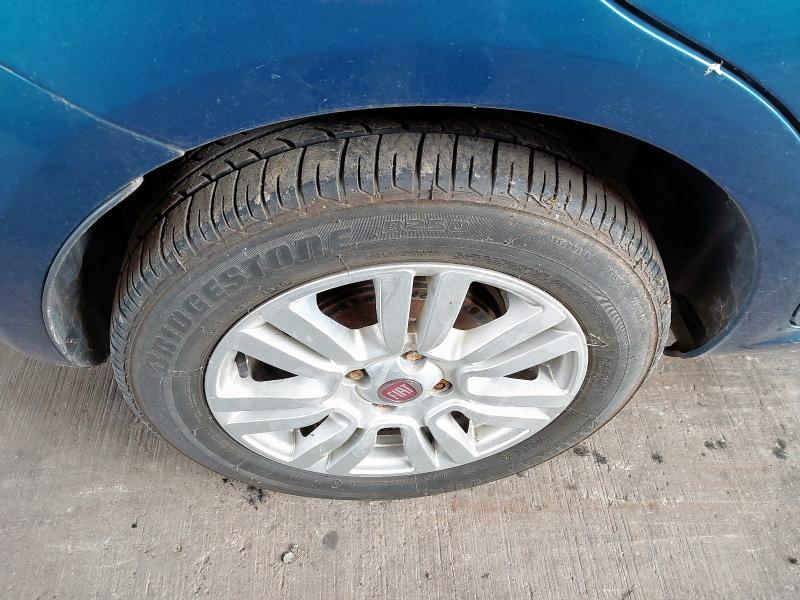2012 FIAT PUNTO EASY 