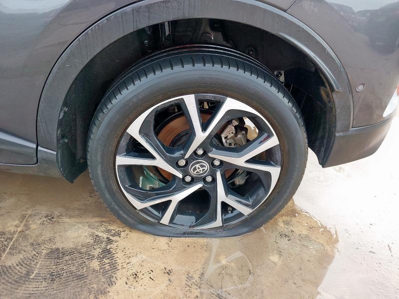 2022 TOYOTA C-HR DESIGN HEV CVT 