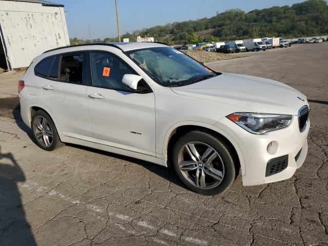 Parquets BMW X1 2017 Biały