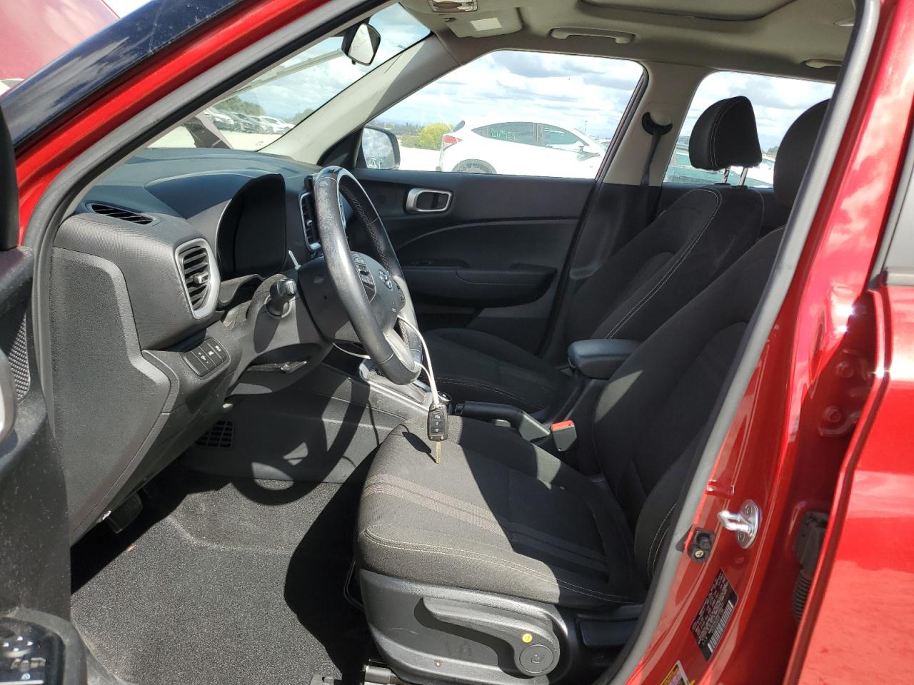 2022 Hyundai Venue Sel VIN: KMHRC8A34NU188121 Lot: 80307165