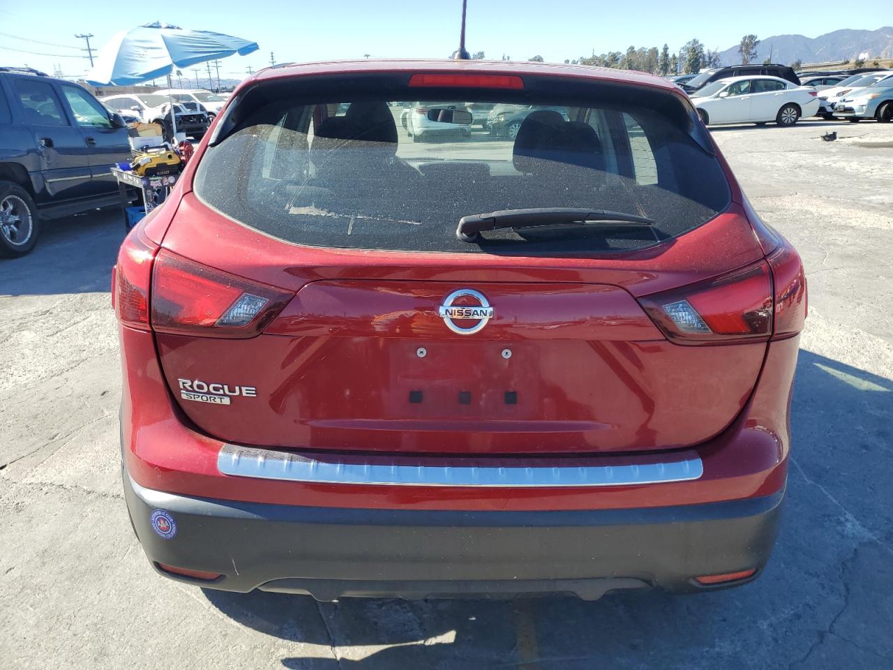 2018 Nissan Rogue Sport S VIN: JN1BJ1CP9JW185297 Lot: 71884775