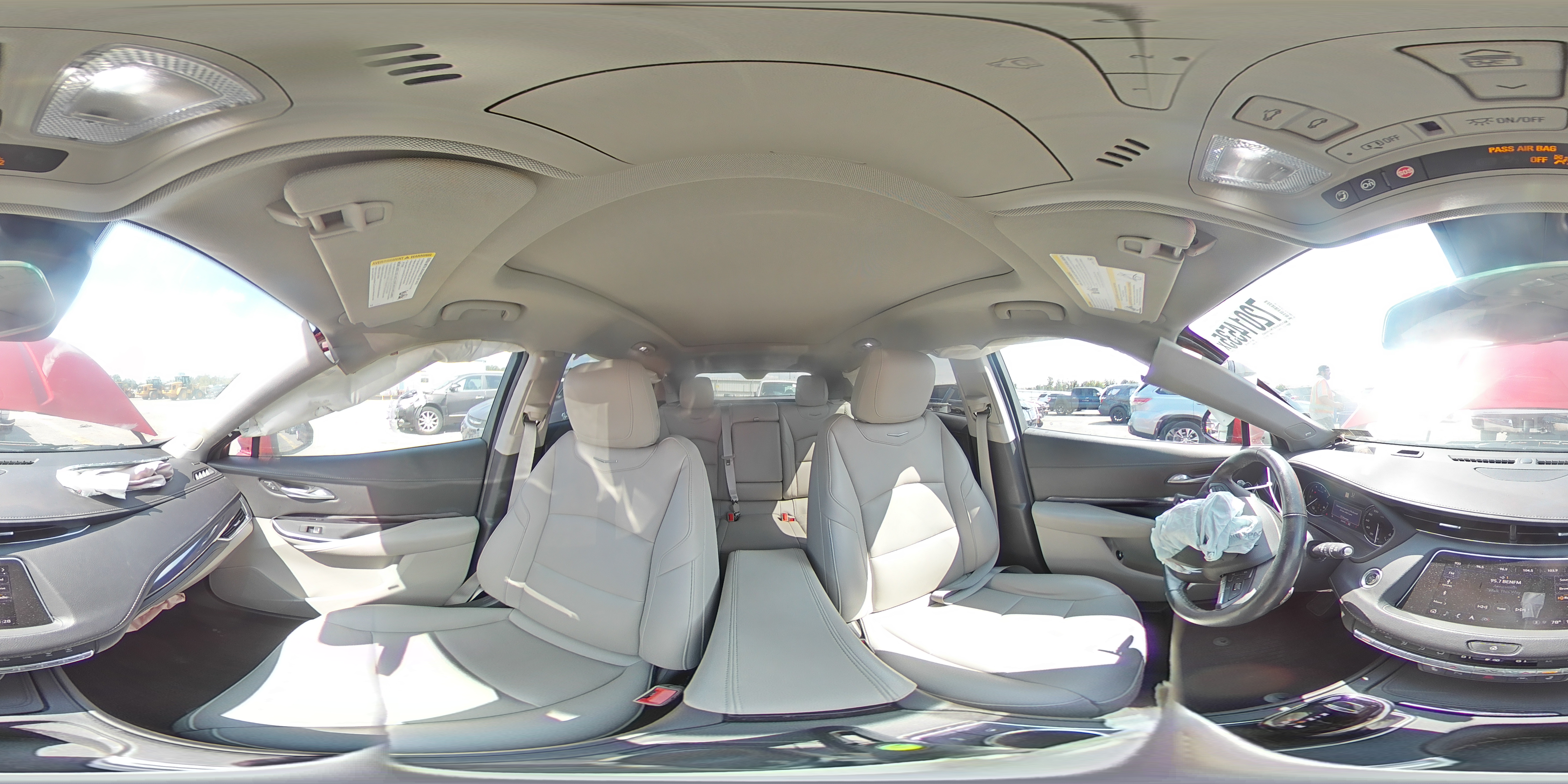 2022 Cadillac Xt4 Luxury VIN: 1GYFZBR40NF146060 Lot: 72014535