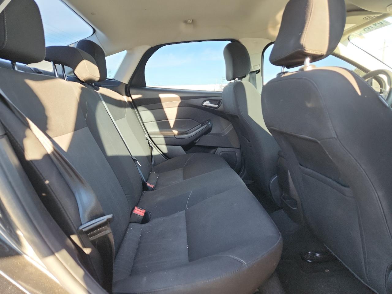 2017 Ford Focus Se VIN: 1FADP3F20HL253634 Lot: 84186575