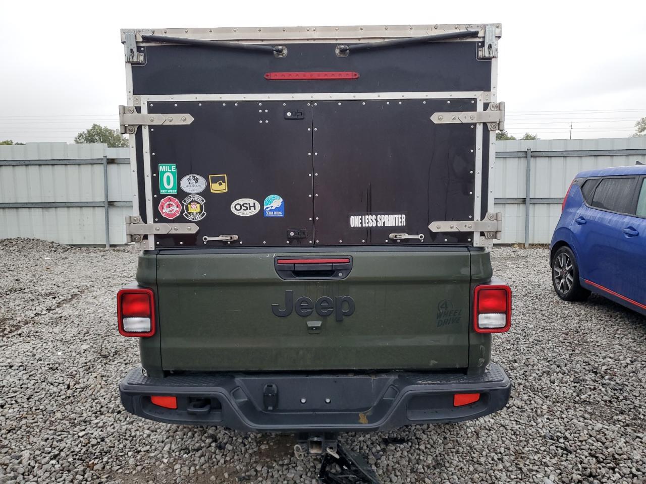 2022 Jeep Gladiator Sport VIN: 1C6HJTAG6NL135672 Lot: 81495115