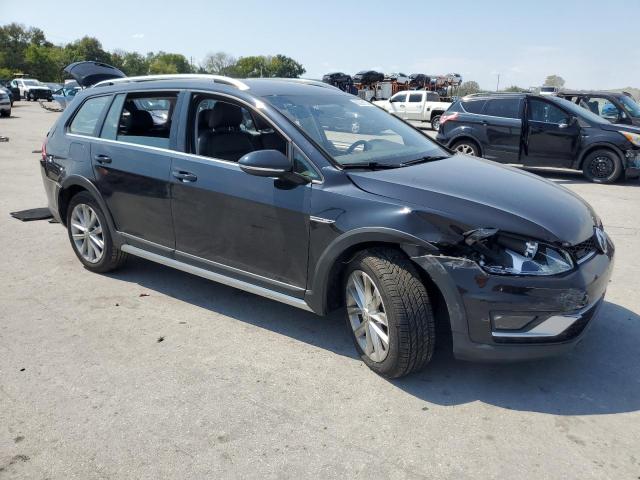  VOLKSWAGEN GOLF 2017 Черный