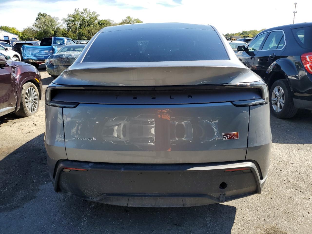 2026 Tesla Model Y VIN: 7SAYGDEE6TF326131 Lot: 71274055