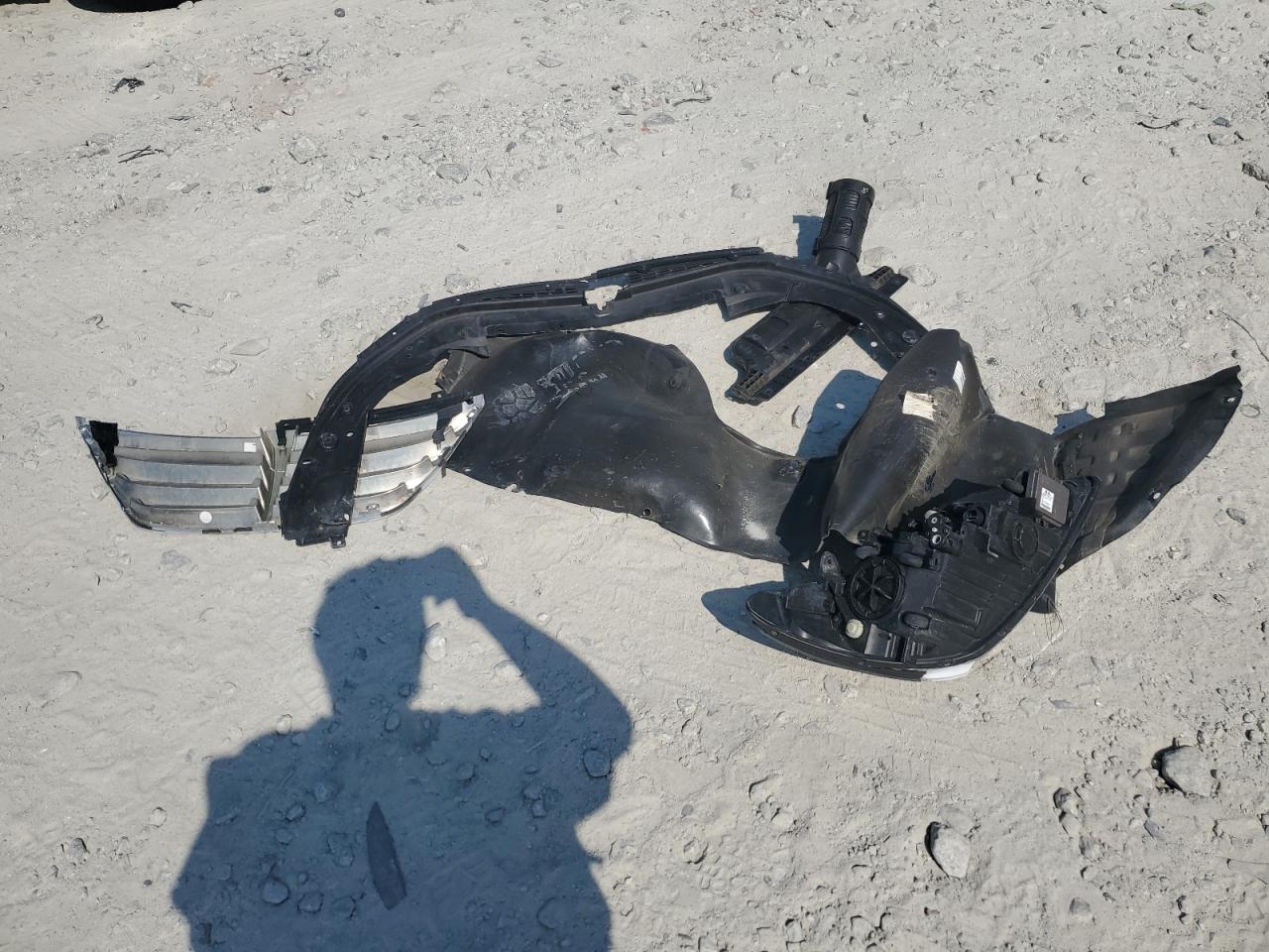 2014 Hyundai Genesis 3.8L VIN: KMHGC4DD0EU259819 Lot: 80172115