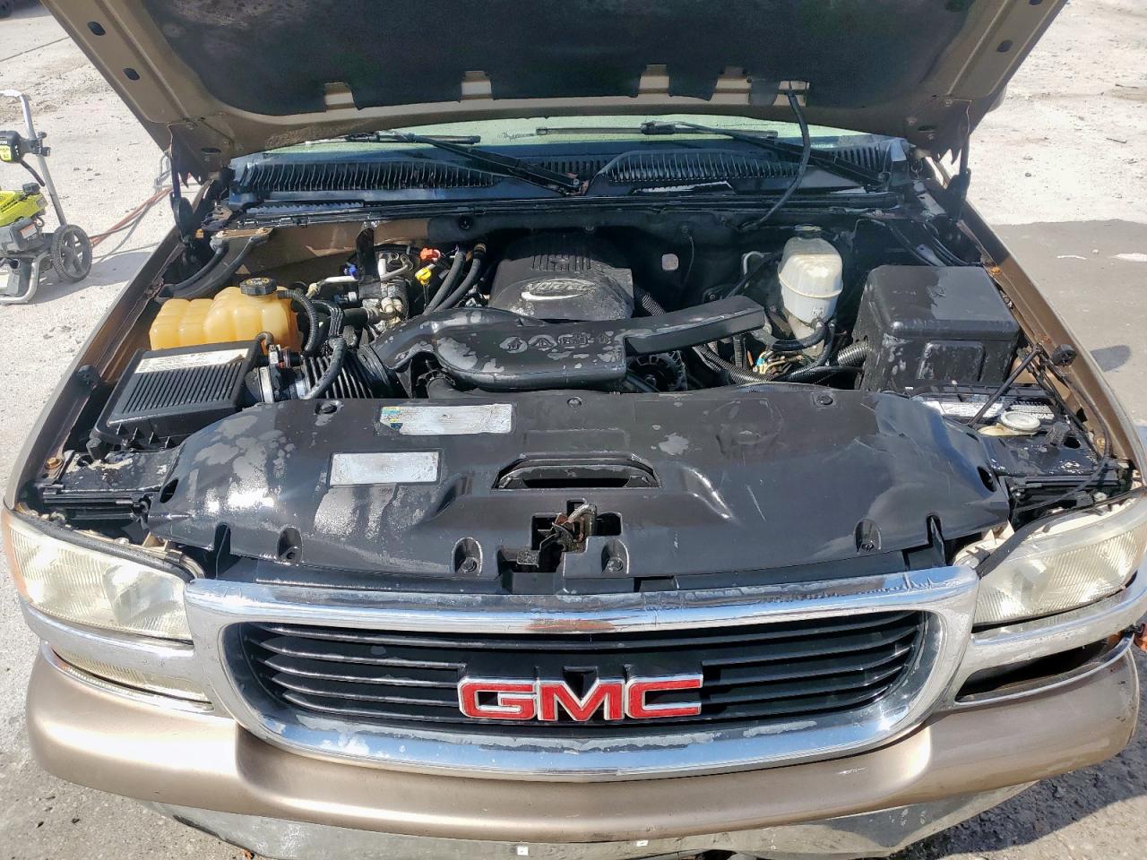 2004 GMC Yukon VIN: 1GKEC13Z44R133864 Lot: 83972345