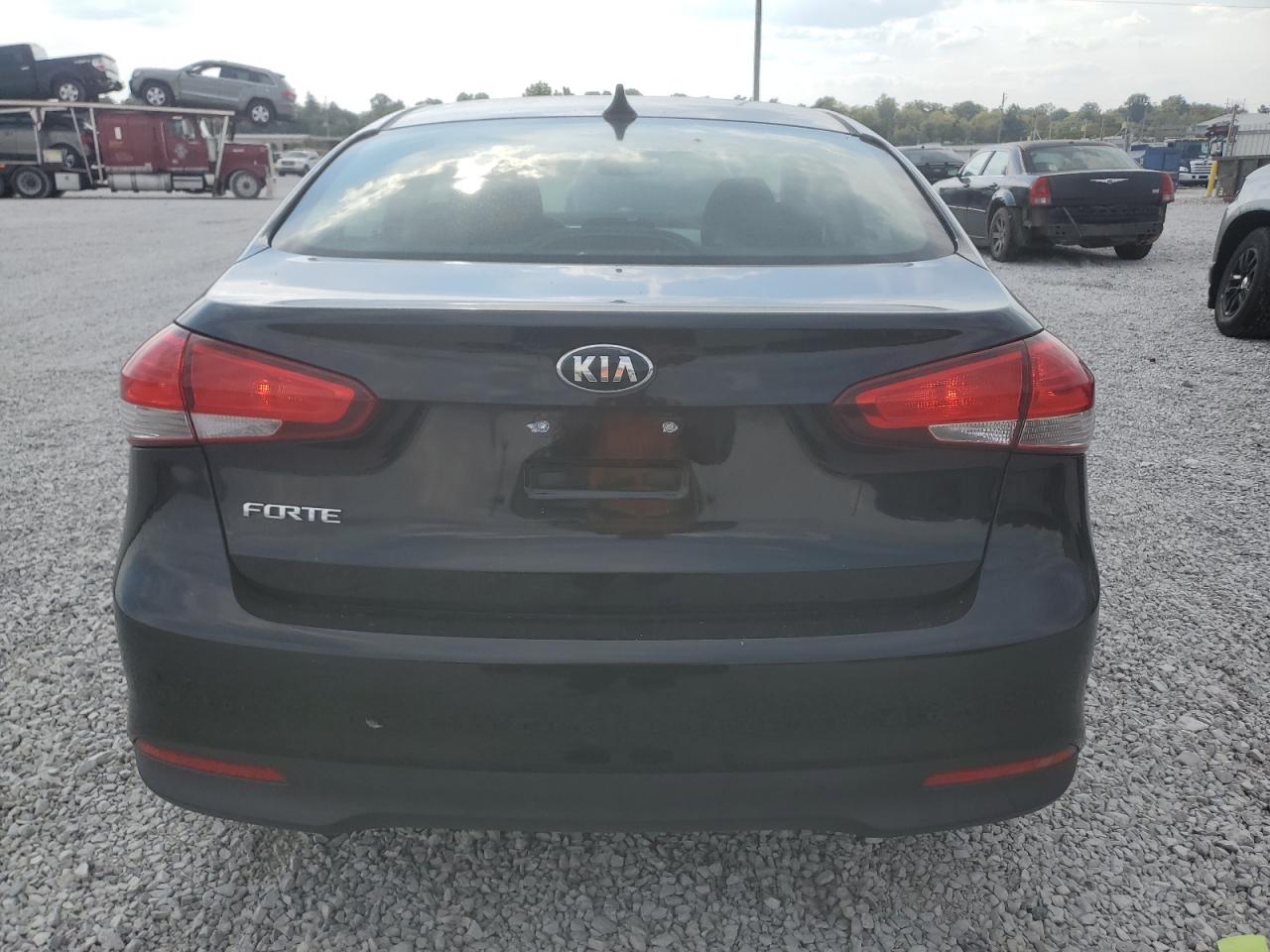 2017 Kia Forte Lx VIN: 3KPFK4A71HE052134 Lot: 81054675