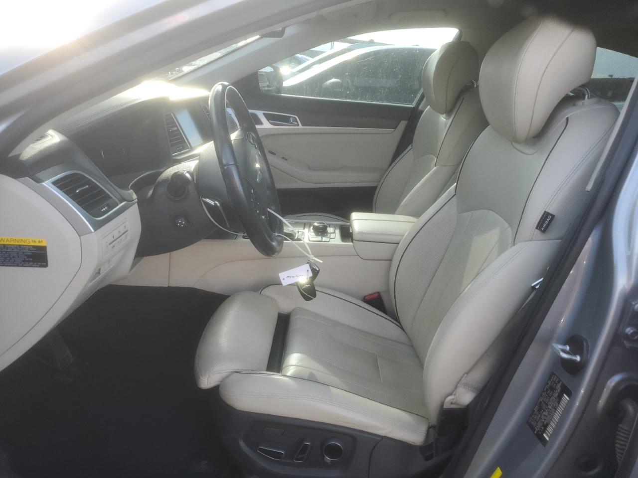 2016 Hyundai Genesis 3.8L VIN: KMHGN4JE6GU140652 Lot: 71121755