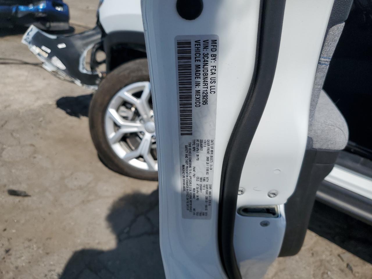 2024 Jeep Compass Latitude VIN: 3C4NJDBN4RT129295 Lot: 80617445