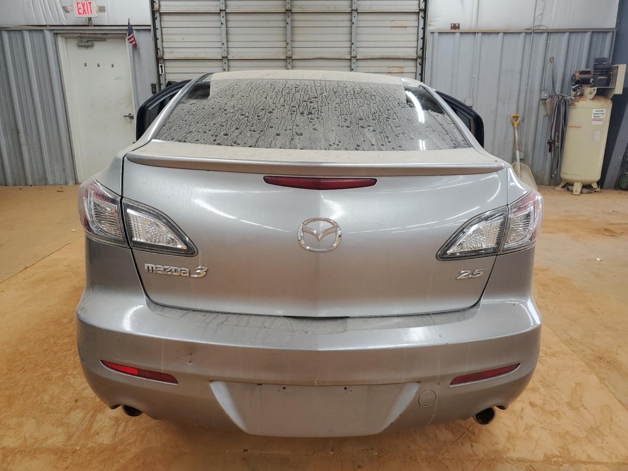 2010 Mazda 3 S VIN: JM1BL1S66A1100915 Lot: 70913845