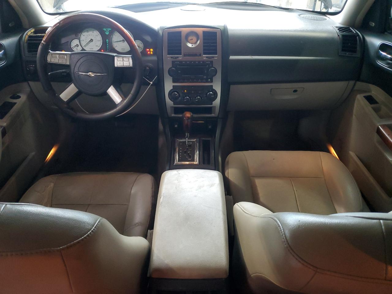 2005 Chrysler 300 Touring VIN: 2C3AA53G35H663805 Lot: 84635125