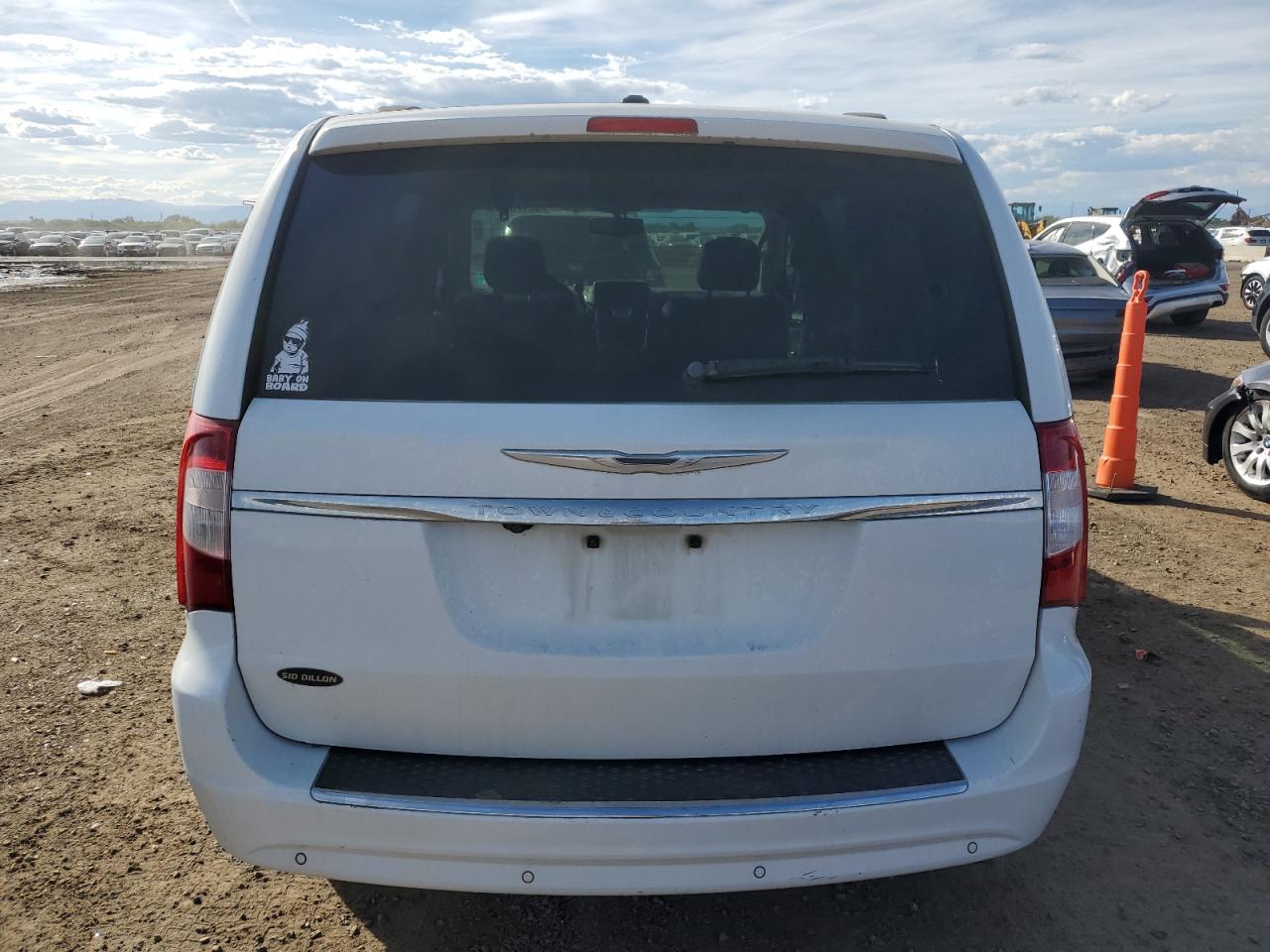 2014 Chrysler Town & Country Touring L VIN: 2C4RC1CG2ER328868 Lot: 82173575