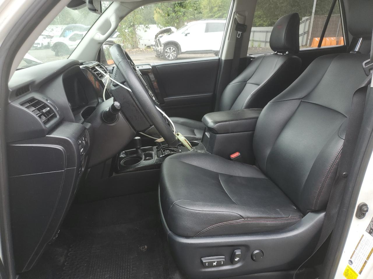 2020 Toyota 4Runner Sr5/Sr5 Premium VIN: JTEBU5JR5L5803302 Lot: 80659915