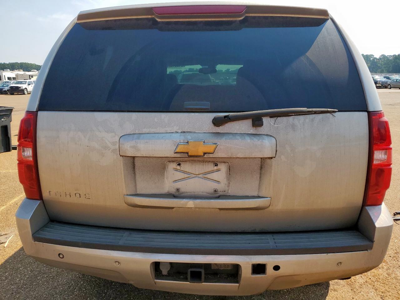 2008 Chevrolet Tahoe C1500 VIN: 1GNFC13JX8R210664 Lot: 81064625