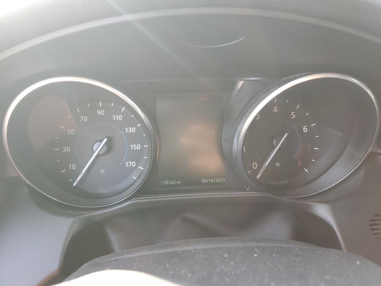 car-image car-image