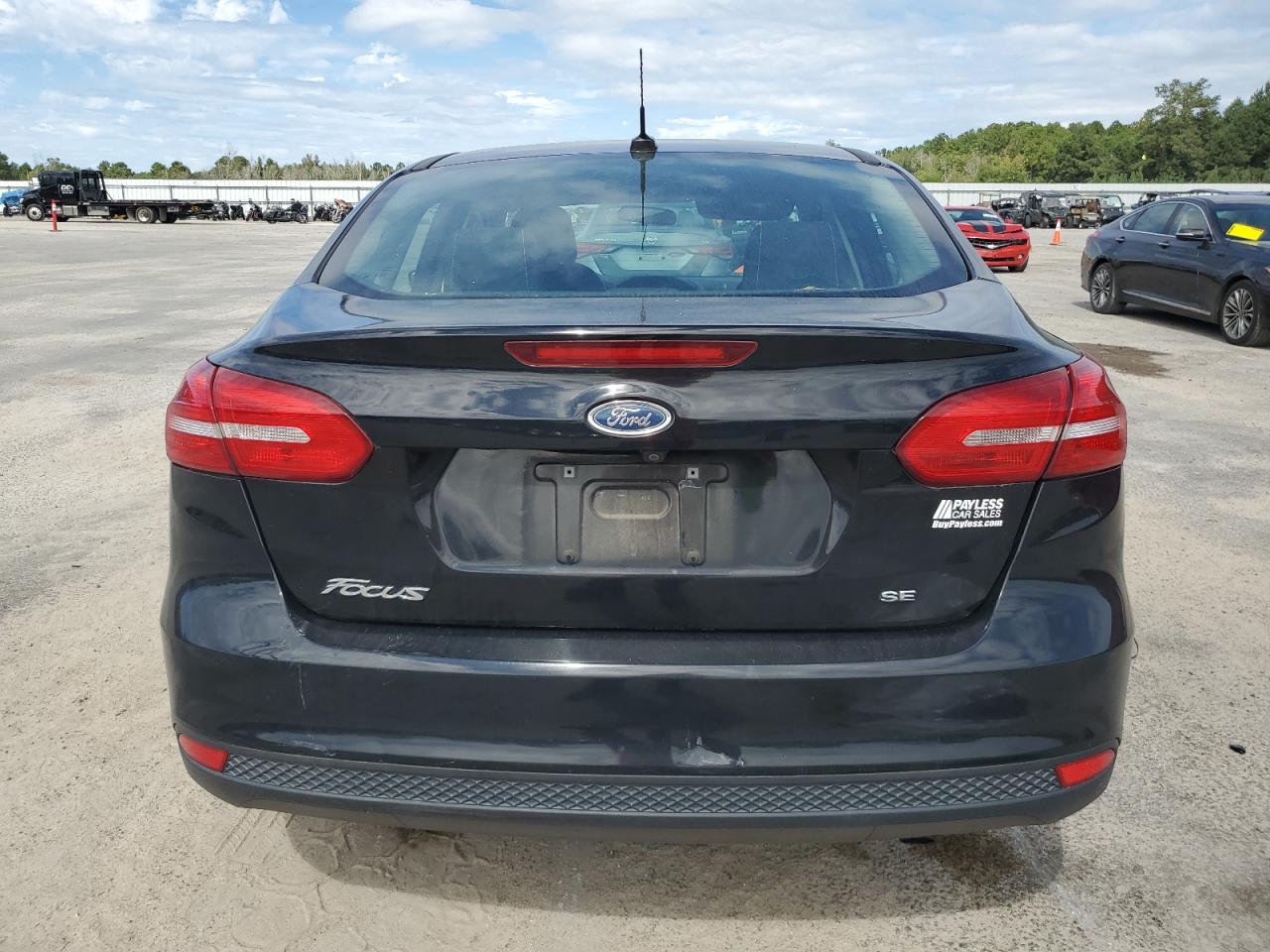 2017 Ford Focus Se VIN: 1FADP3F24HL300454 Lot: 82086235