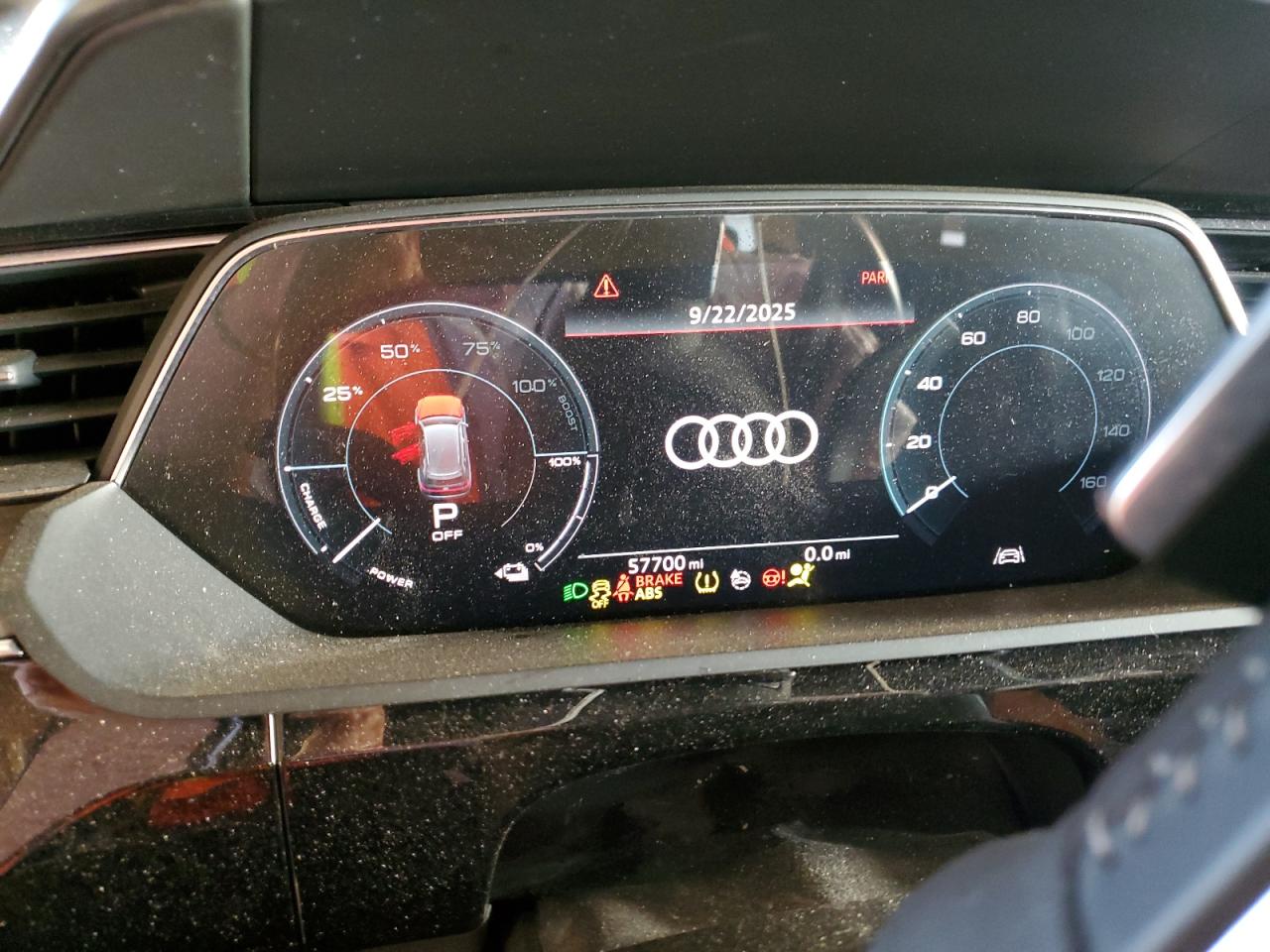 2013 Audi Q5 Premium VIN: WA1CFAFP9DA064411 Lot: 81336805