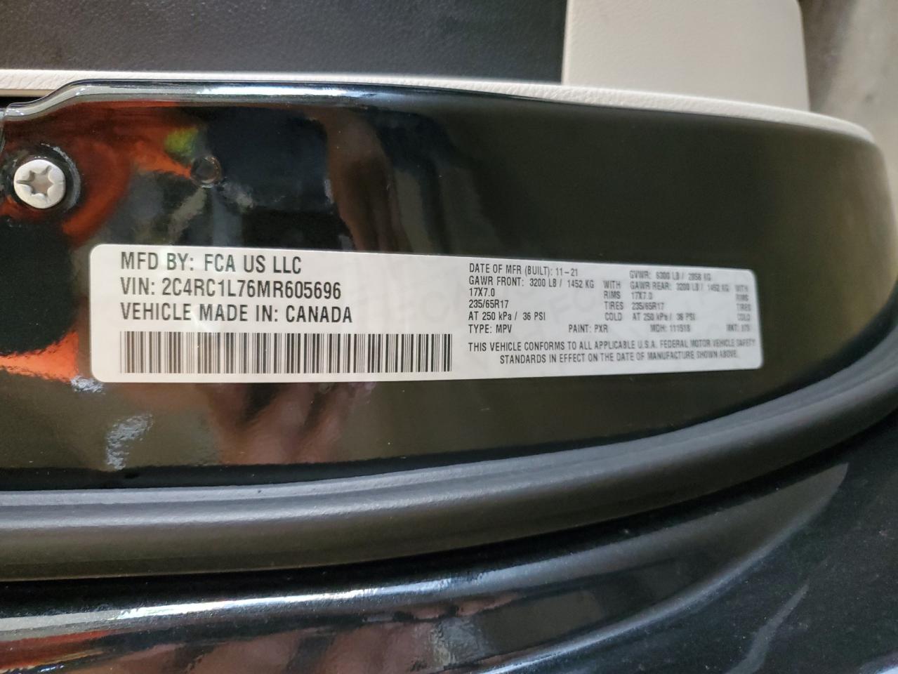 2021 Chrysler Pacifica Hybrid Touring L VIN: 2C4RC1L76MR605696 Lot: 71123825