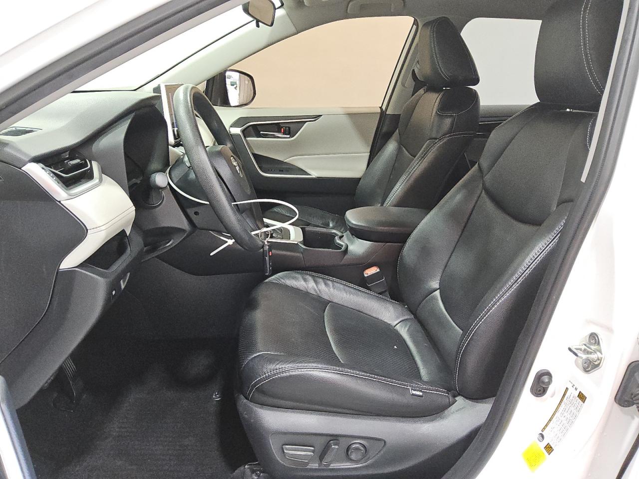 2023 Toyota Rav4 Xle VIN: JTMRWRFV0PD193735 Lot: 81216285