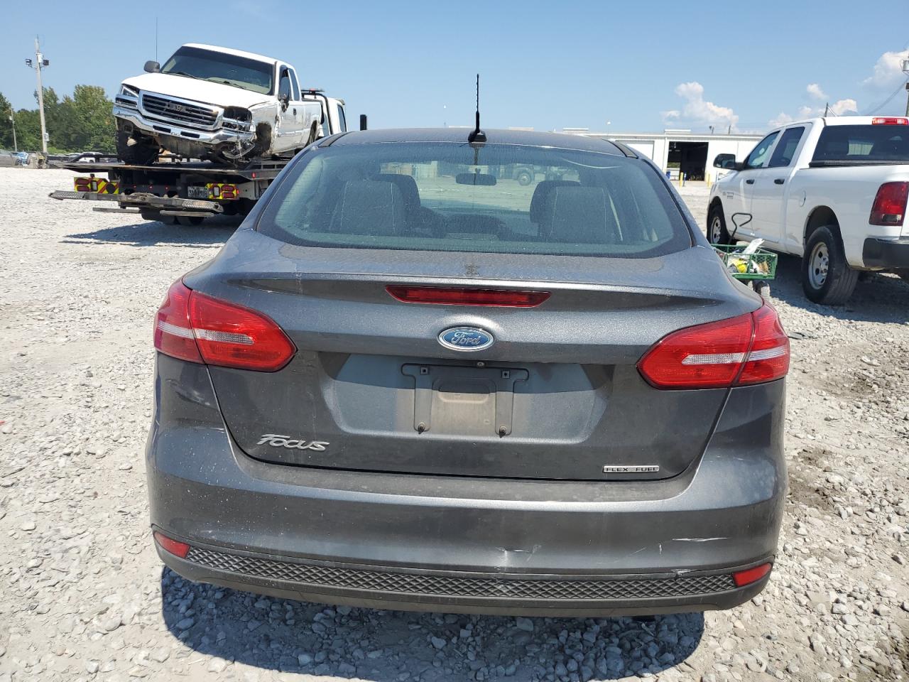 2016 Ford Focus S VIN: 1FADP3E29GL352596 Lot: 80991905