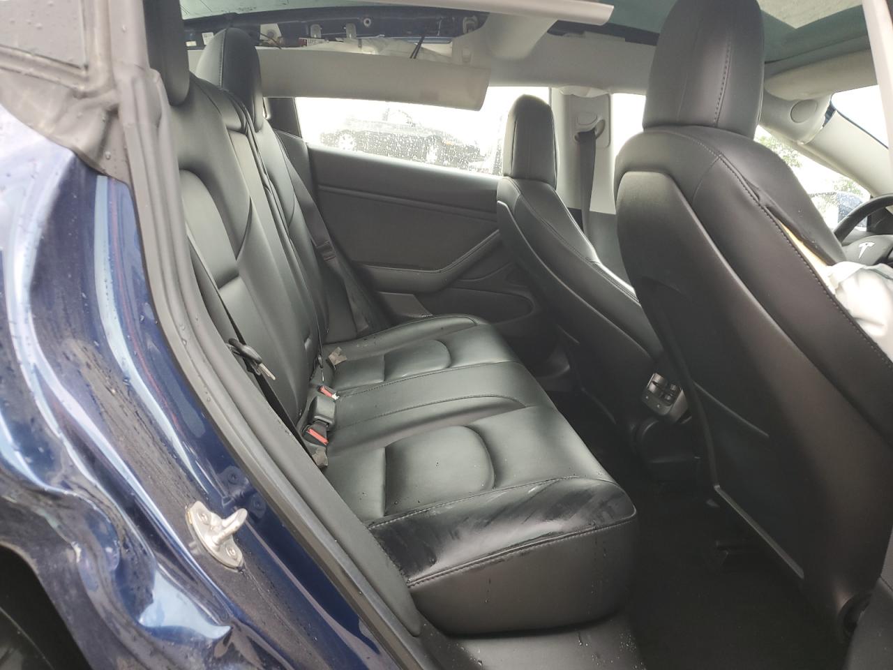 2019 Tesla Model 3 VIN: 5YJ3E1EA0KF401140 Lot: 81856525