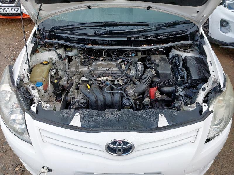 2011 TOYOTA AURIS SR VALVEMATIC 