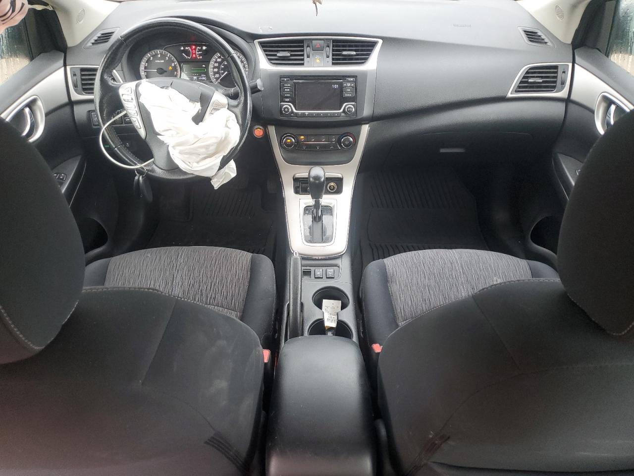 2015 Nissan Sentra S VIN: 3N1AB7AP1FL645421 Lot: 70394405