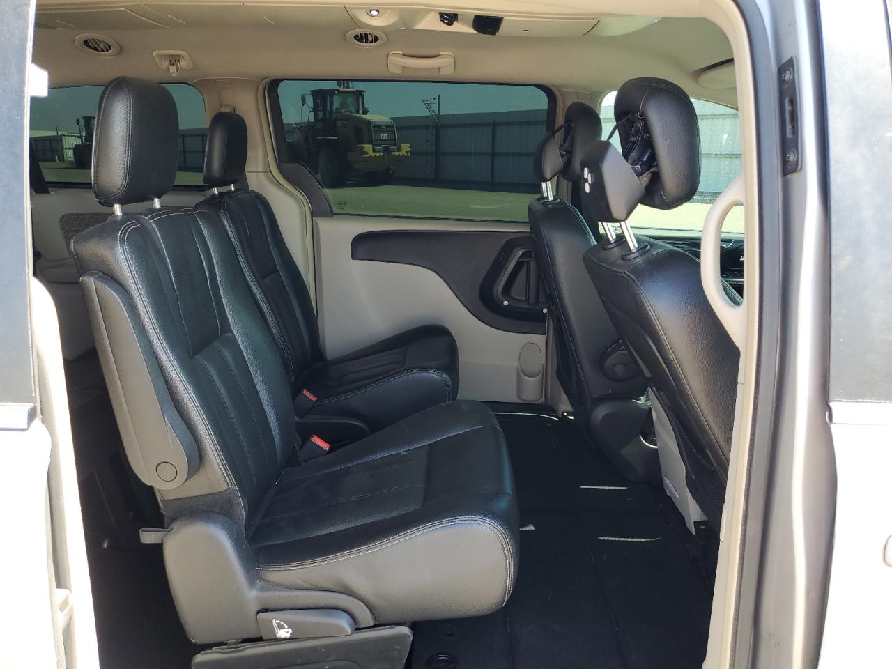 2016 Chrysler Town & Country Touring VIN: 2C4RC1BGXGR214329 Lot: 80478495